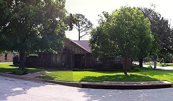 2nd image of 2709 Winding Oaks Dr