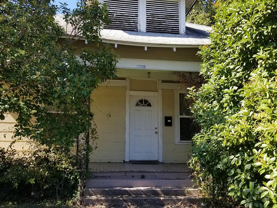 1st image of 1236 S Quincy Ave