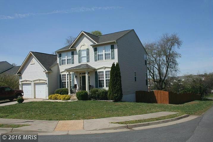 1st image of 297 Parker Pl