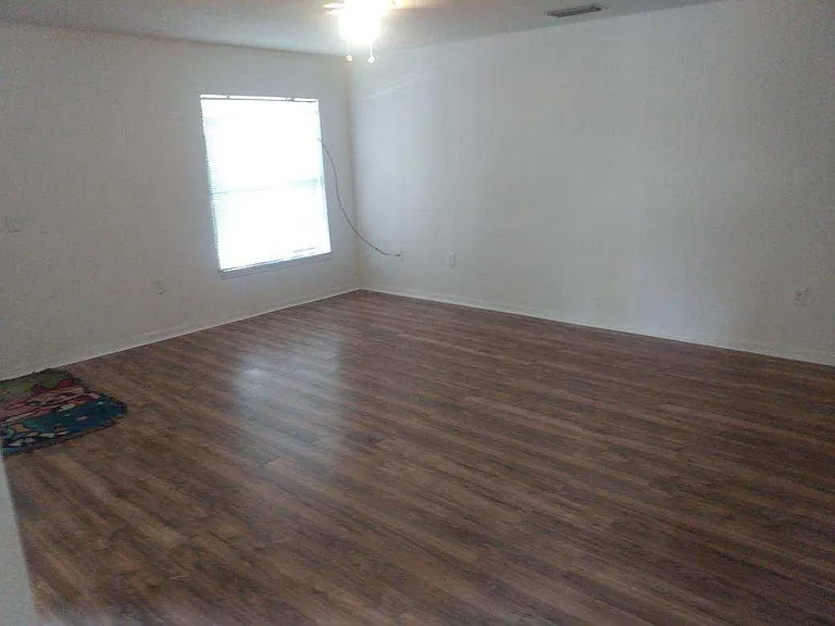 1608 Delaware Ave #1608 — Photo 2