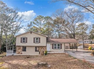 2491 Crumps Landing Cir, Snellville, GA 30039