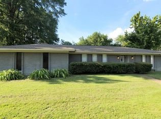 1012 Coolidge St, Tupelo, MS 38801