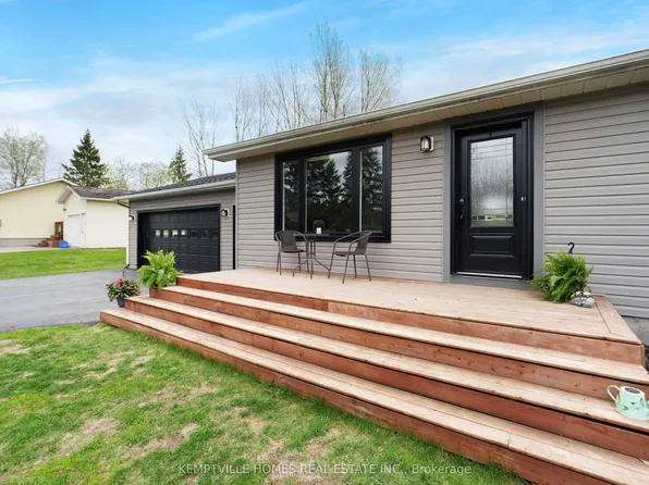 2134 County Road 20 Rd, North Grenville, ON K0G 1T0
