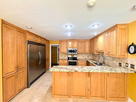 5th image of 150 Palmetto Bluff Rd