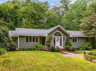 36 Avonside, Avon, CT 06001
