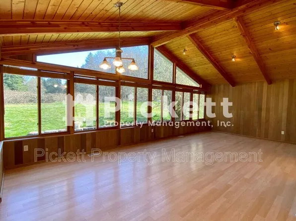 9398 Mayheu Ln NE, Bremerton, WA 98311