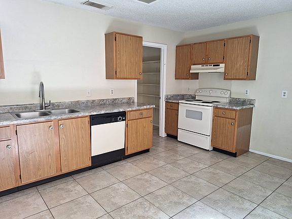 3rd image of 6838 Eden Grove Dr