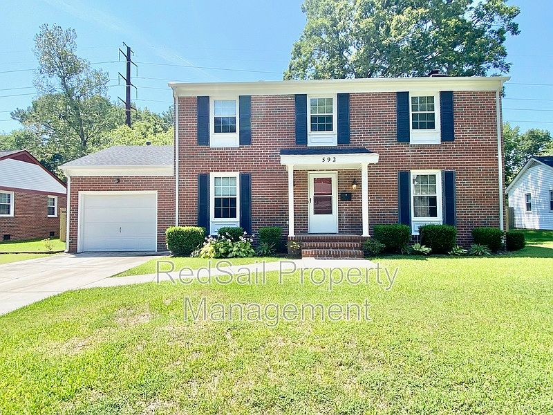 1st image of 592 Crown Point Dr