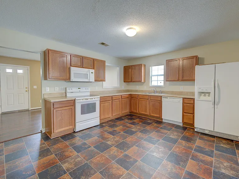 1908 Lake Carolina Dr — Photo 9