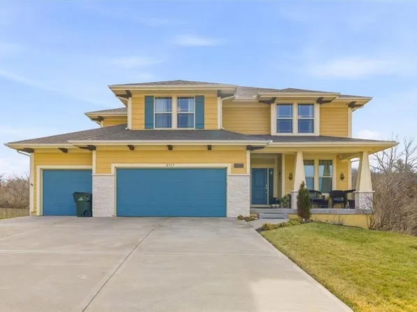 2717 W Sitka Dr, Olathe, KS 66061