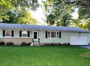 17 W Canon Dr, Rochester, NY 14624