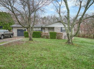 384 Rhododendron Cir, Crossville, TN 38555