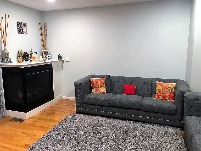 12 Ship Ave — Photo 6