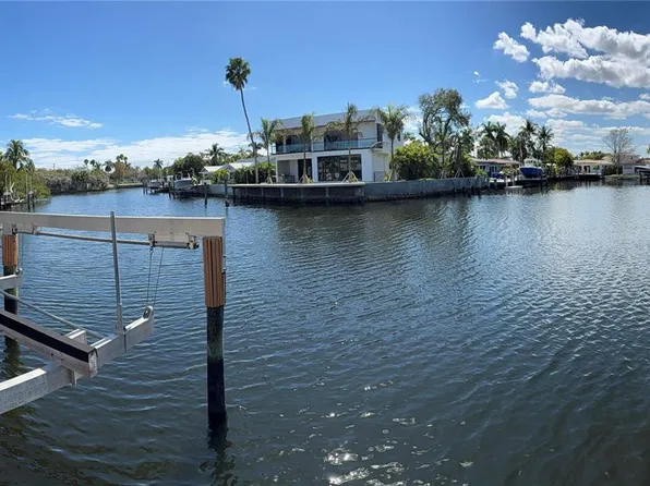 2100 NE 24th St, Fort Lauderdale, FL 33305
