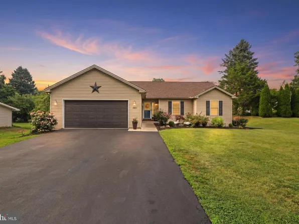 302 Sand Bank Rd, Mount Holly Springs, PA 17065