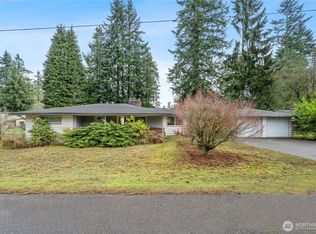 7121 Highland Dr, Everett, WA