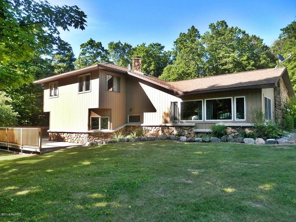 1st image of 1540 Hidden Hollow Dr