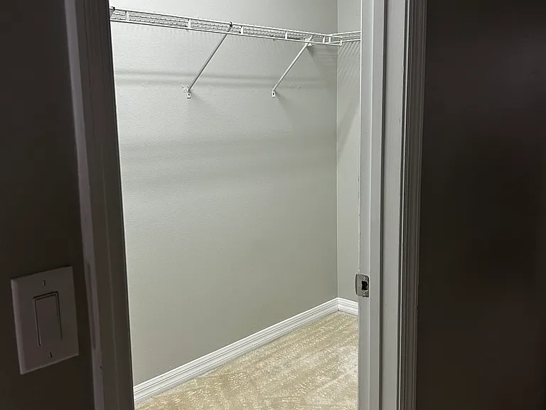 7933 Rex Hill Trl — Photo 18