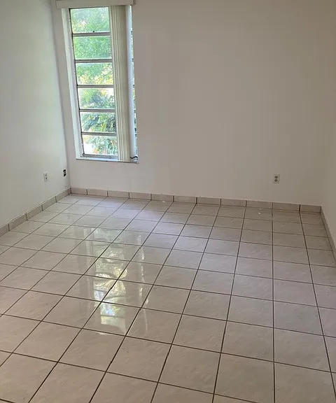 210 Fontainebleau Blvd #306 — Photo 12