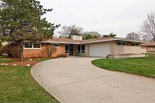 3833 School St photo 1