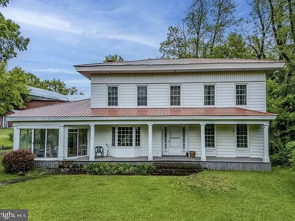 2nd image of 436 State Line Rd