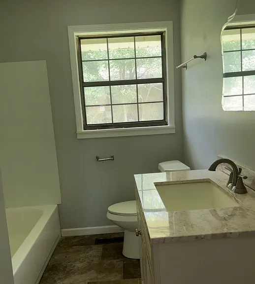 2301 Brown St — Photo 7