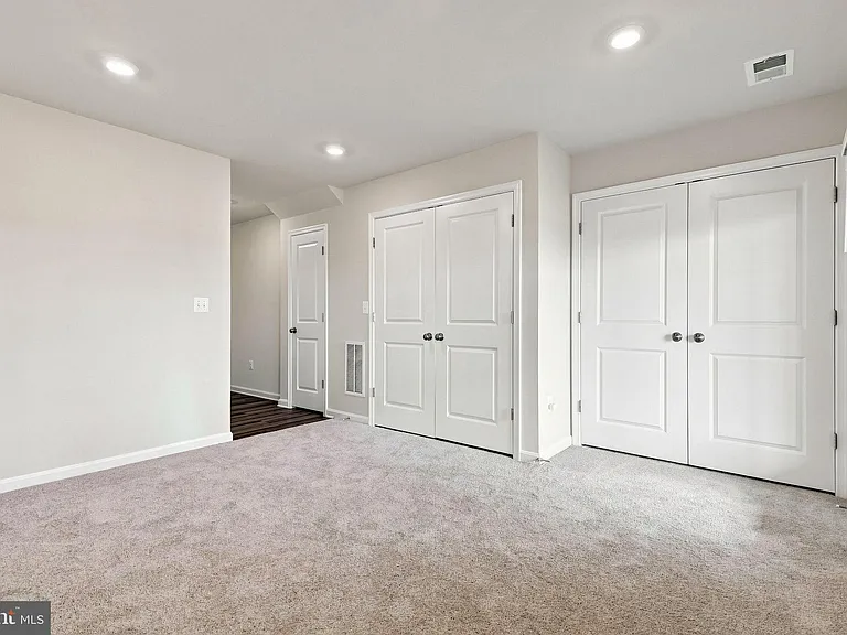 417 Seeback Dr — Photo 16