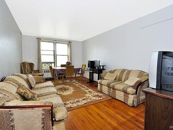 4th image of 2 Windsor Ter APT 5B