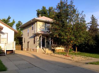 812 S 2nd Ave, Sioux Falls, SD 57104