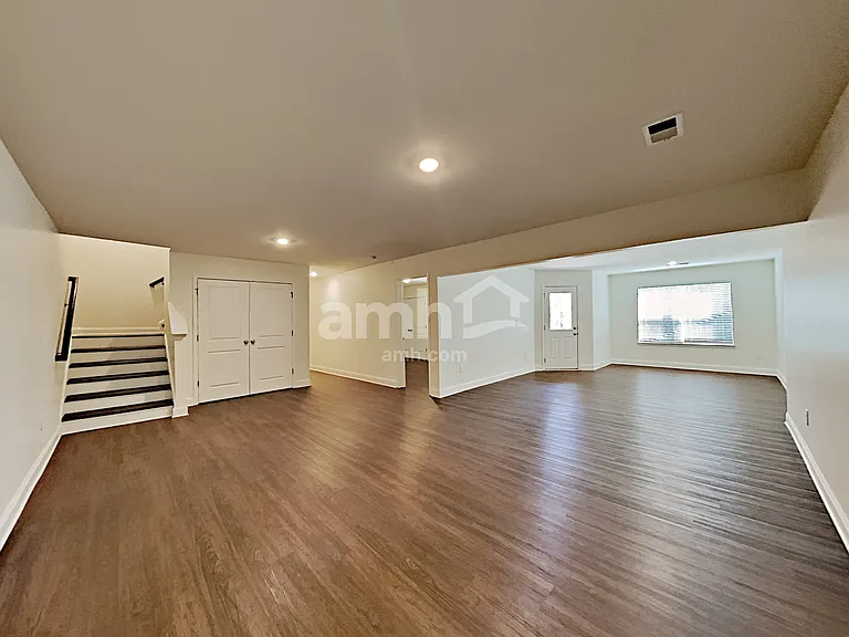 2447 Napa Valley Dr — Photo 26