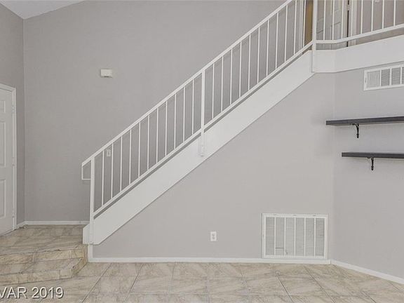 4th image of 8050 Dorinda Ave