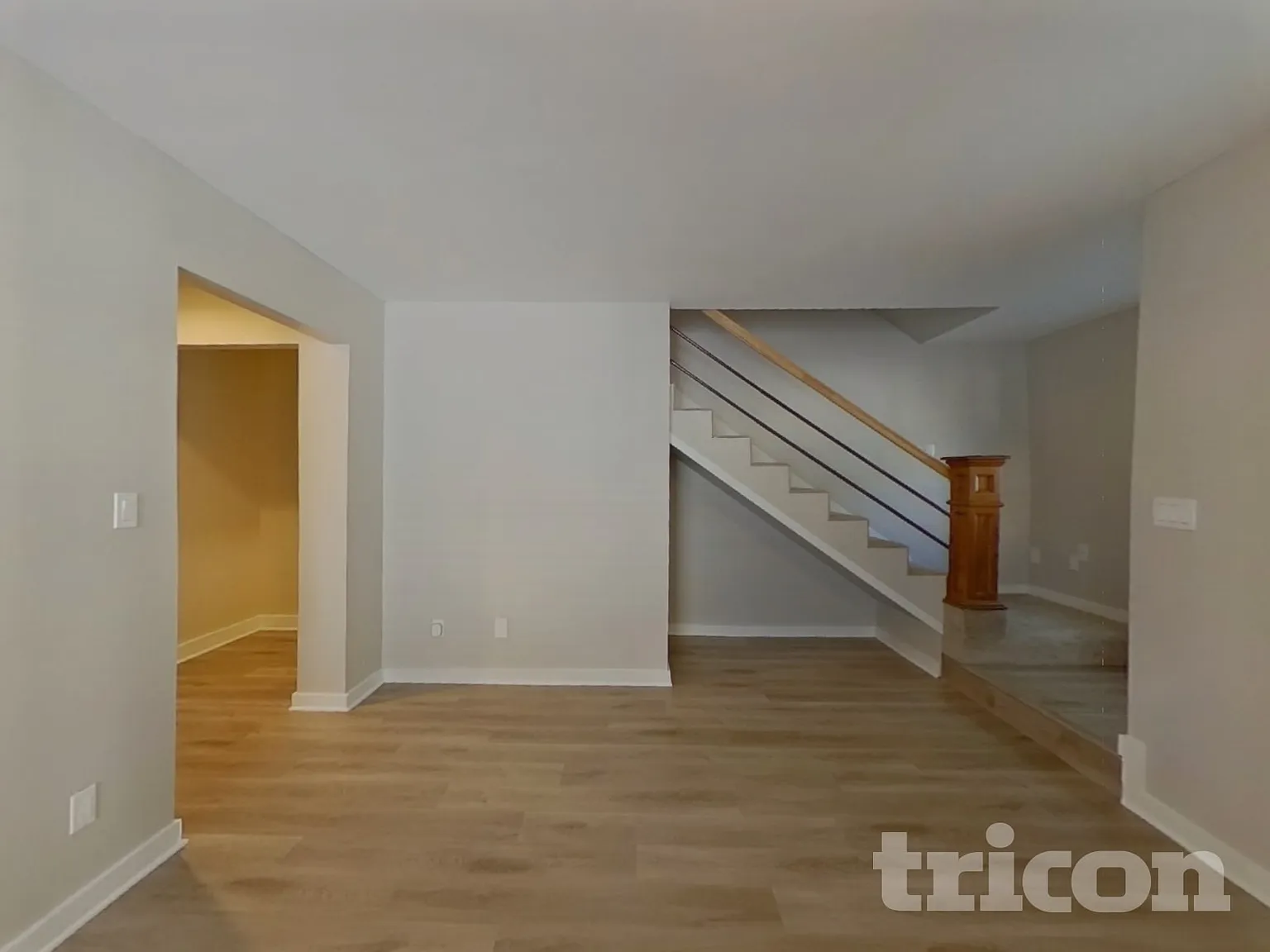 2063 Los Lomas Drive Clearwater FL — Photo 2
