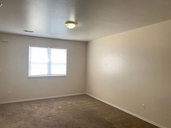 2nd image of 19799 Sackett Ln #B