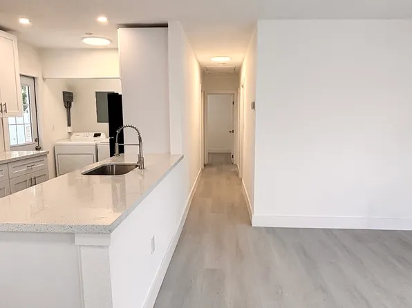 721 N 68th Ter, Hollywood, FL 33024