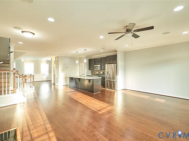 11458 Hayloft Ln — Photo 30