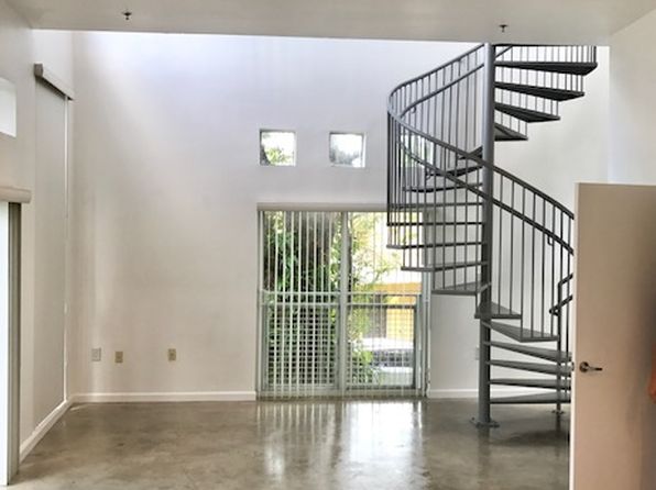 460 NE 77th Street Rd APT 205