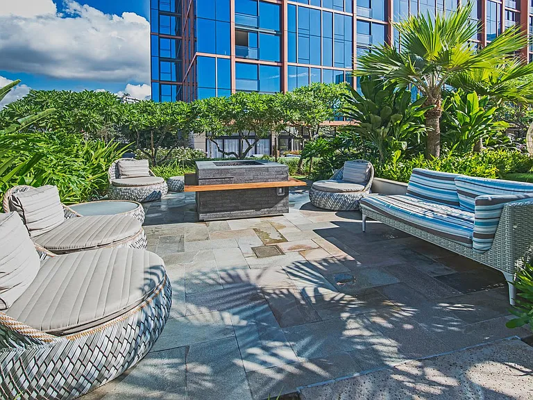 1555 Kapiolani Blvd #1800 — Photo 22