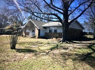 404 Dorothy St S, Wiggins, MS 39577
