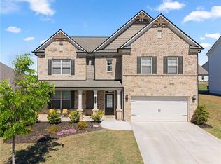 7098 Branch Creek Cv, Flowery Branch, GA 30542