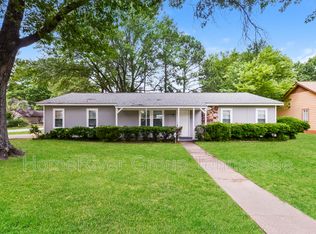 6370 Kinston Park Dr, Memphis, TN 38141
