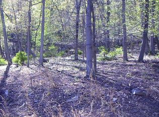 24 Merlin Tor Dr, Paw Paw, WV 25434