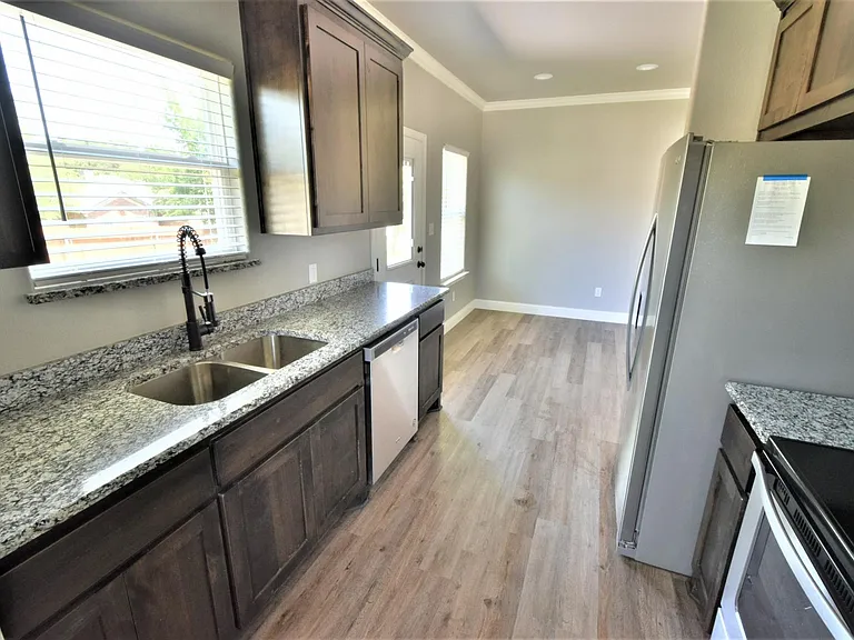 3613 Mandy Dr — Photo 6