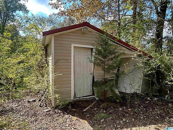 5th image of 1195 Rocky Ridge Rd