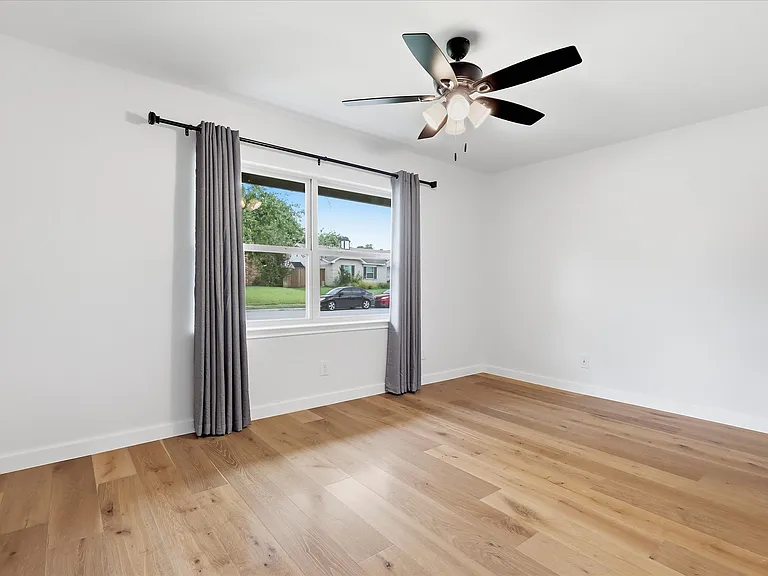 4549 Fremont Ln — Photo 22