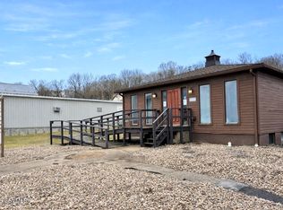 50 W Market St, Middleburg, PA 17842