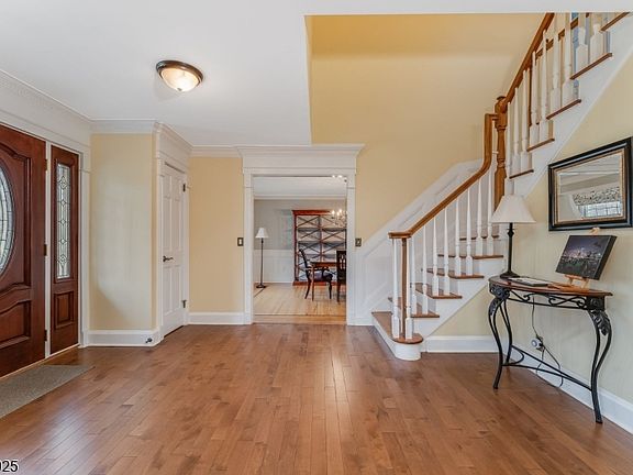 4th image of 6 Bluebird Ct