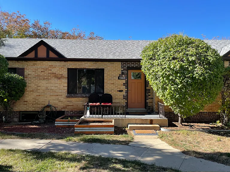 1365 Ivy St — Photo 1