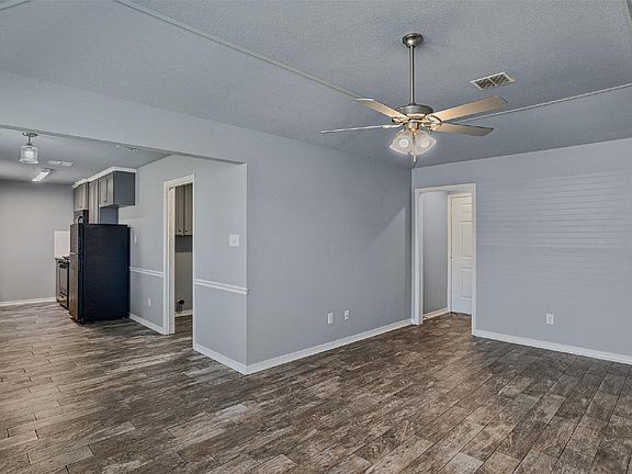 2nd image of 5804 Catherine Ct