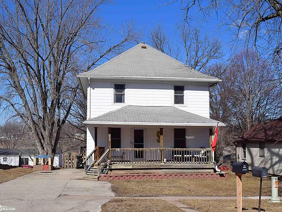 2nd image of 1012 Hill St