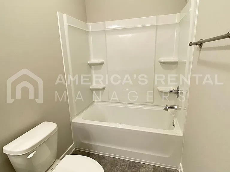 100 Barnett Pl — Photo 15